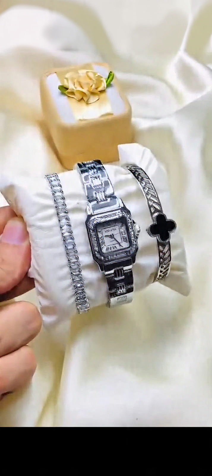 Elegant Silver Women’s Watch & Bracelet Gift Set